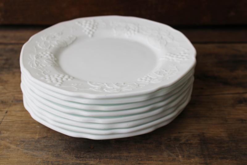 photo of vintage Indiana harvest grapes milk glass, embossed grape border salad / dessert plates #6