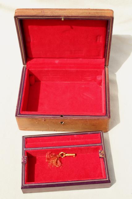 photo of vintage Italian Florentine leather jewelry box w/ key, beautiful old patina #11