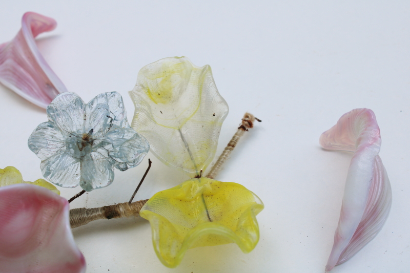 photo of vintage Italian Murano art glass flowers, flower petals and leaves w/ wire stems #6