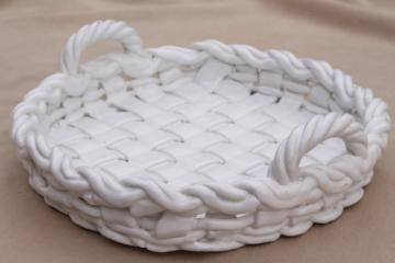 catalog photo of vintage Italian ceramic pie basket, rustic farmhouse table serving dish for pie pan plate