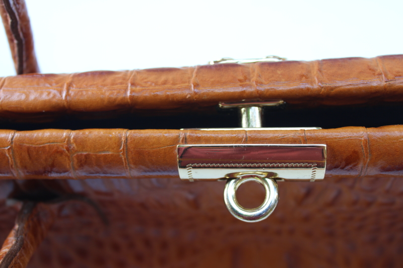 photo of vintage Italian leather handbag, alligator textured leather light brown tan purse made in Italy  #8