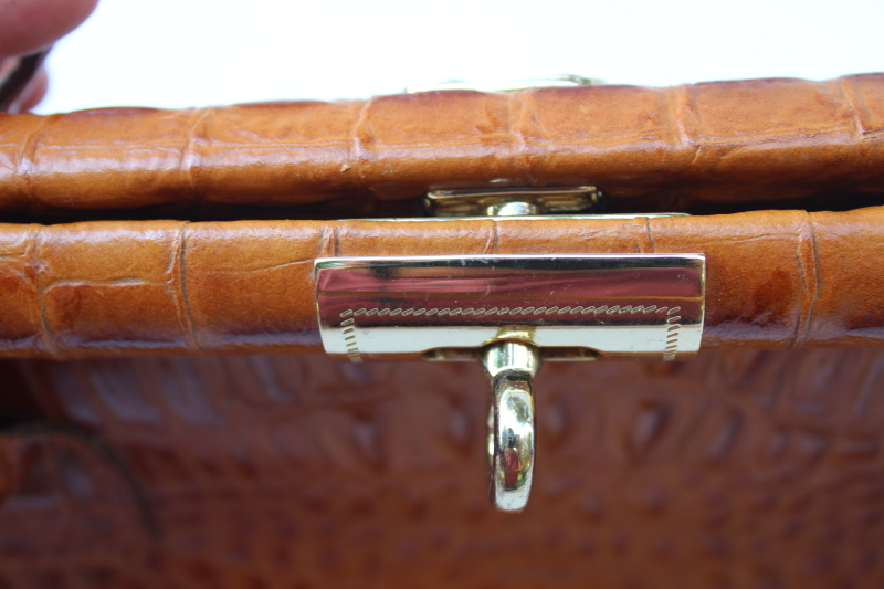 photo of vintage Italian leather handbag, alligator textured leather light brown tan purse made in Italy  #9