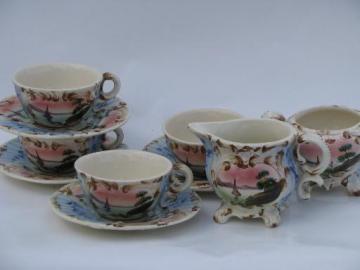 catalog photo of vintage Italian majolica pottery tea cups and saucers, Italy - Deruta?