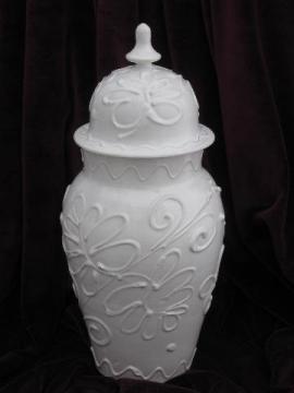 catalog photo of vintage Italy earthenware pottery covered jar, big white ceramic urn