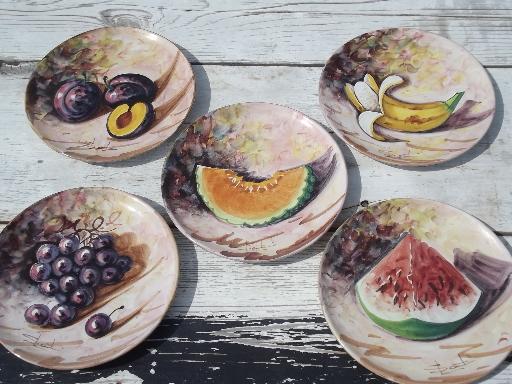 photo of vintage Italy hand-painted pottery plates, Italian peasant village fruit #1