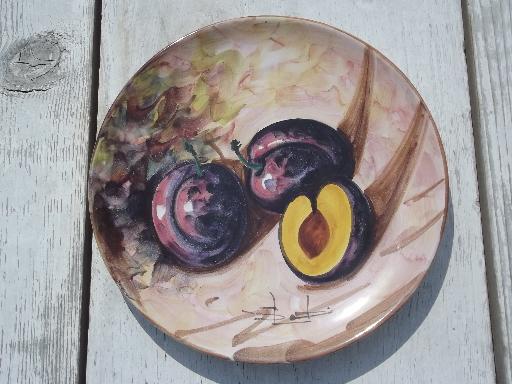 photo of vintage Italy hand-painted pottery plates, Italian peasant village fruit #6
