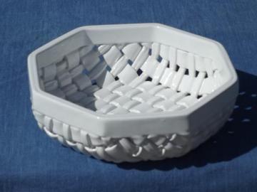 catalog photo of vintage Italy woven ceramic basket, basketweave bowl or fruit dish