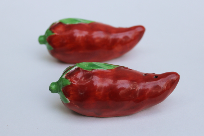 photo of vintage Japan S&P shakers, two sets hand painted ceramic chili peppers salt & pepper, red & green chilies  #4