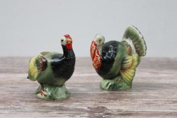 catalog photo of vintage Japan Thanksgiving turkeys salt and pepper shakers, hand painted ceramic S-P set