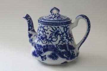 catalog photo of vintage Japan blue & white porcelain tea pot, Chinese dragon ware chinoiserie china 