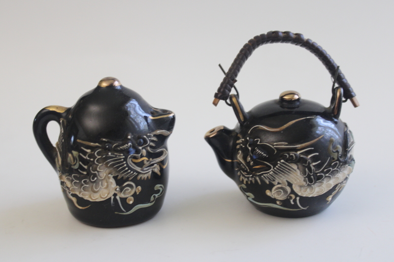 photo of vintage Japan dragonware salt & pepper shakers, hand painted moriage dragons on black  #1