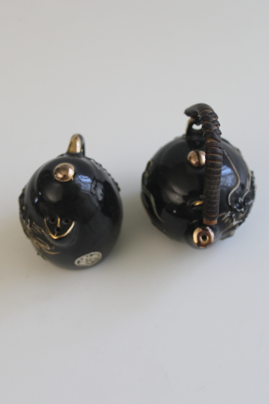 photo of vintage Japan dragonware salt & pepper shakers, hand painted moriage dragons on black  #2