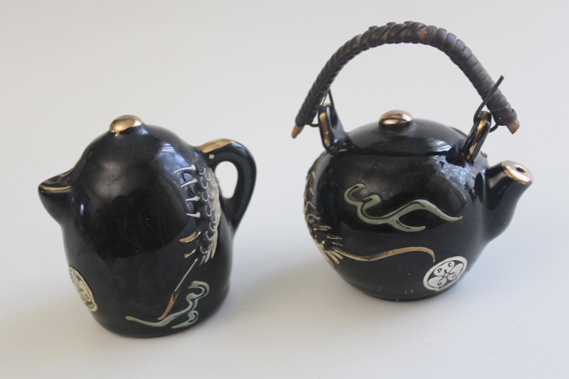 photo of vintage Japan dragonware salt & pepper shakers, hand painted moriage dragons on black  #5