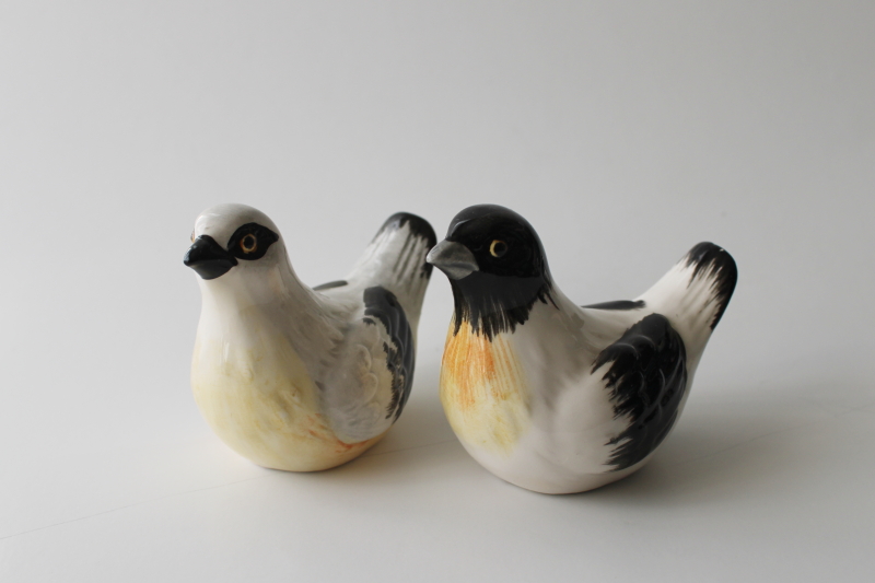 photo of vintage Japan hand painted ceramic bird figurines pair, songbird S&P shakers set #1