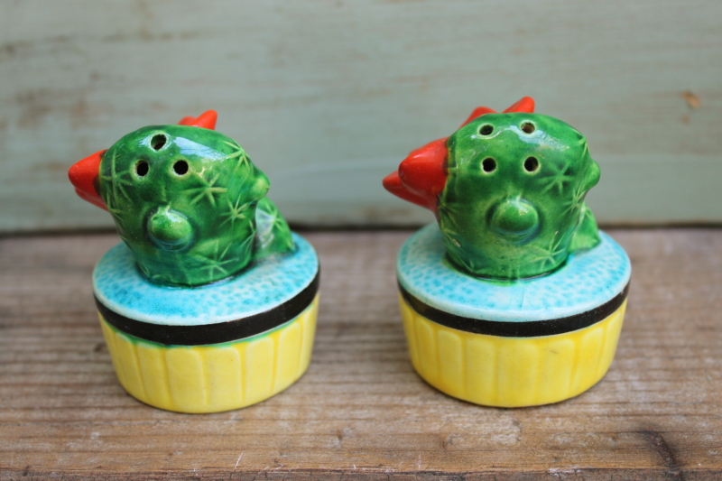 photo of vintage Japan hand painted ceramic cactus salt & pepper shakers blooming cacti #3