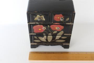 catalog photo of vintage Japan painted lacquerware wood jewelry box or miniature doll size dresser