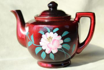 catalog photo of vintage Japan red clay pottery teapot w/ lacquer ware finish, hand painted pink camellia flower
