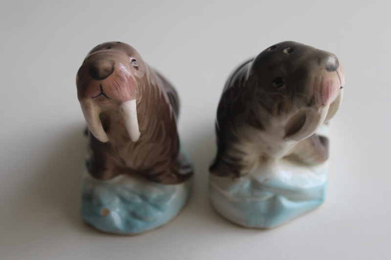 photo of vintage Japan salt and pepper shakers mini walrus figurines souvenir Marineland  #2