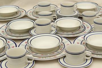 catalog photo of vintage Japan stoneware dinnerware set, Newcor pottery Deere Park red blue border