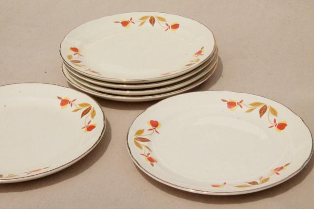 photo of vintage Jewel Tea autumn leaf bread & butter plates, Hall china Jewel T dinnerware #7