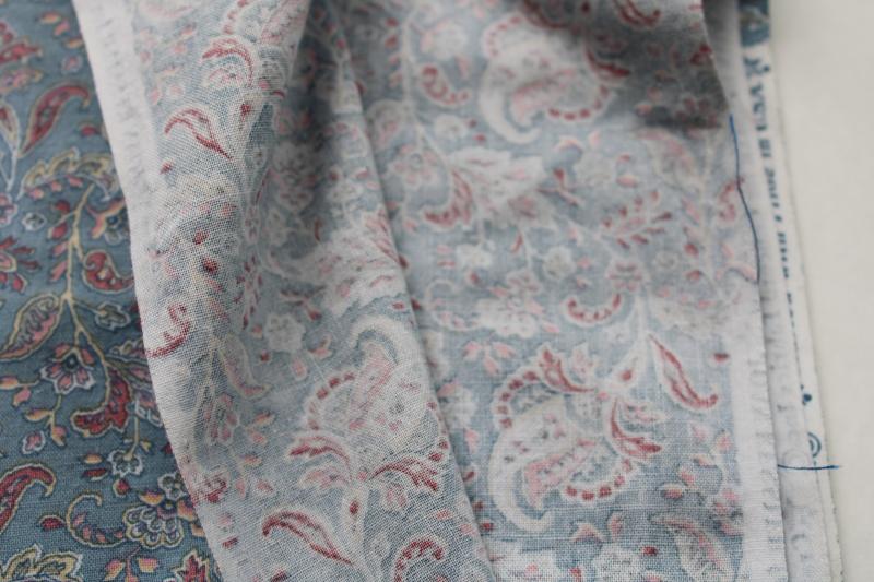 photo of vintage Joan Kessler print cotton fabric, paisley in soft blue & blush pink #3