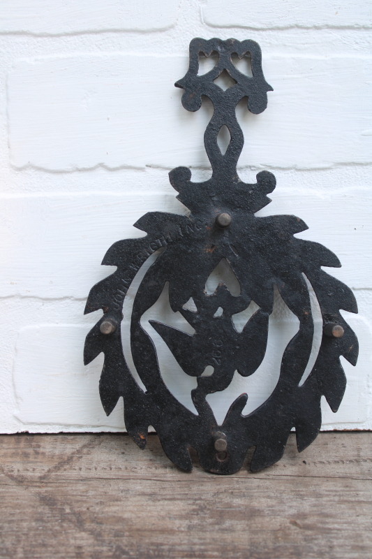 photo of vintage John Wright cast iron trivet wall hanging, American eagle & heart w/ laurel wreath #4