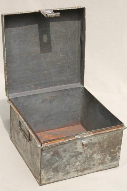 photo of vintage Kreamer bread box or storage tin, metal box w/ worn antique zinc patina #4