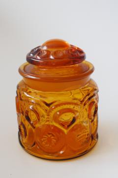 catalog photo of vintage LE Smith amber glass Moon & Stars small canister jar with lid 