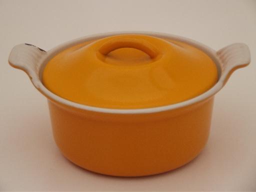 photo of vintage Le Creuset citron  gold casserole w/ lid, 2 cup dutch oven #1