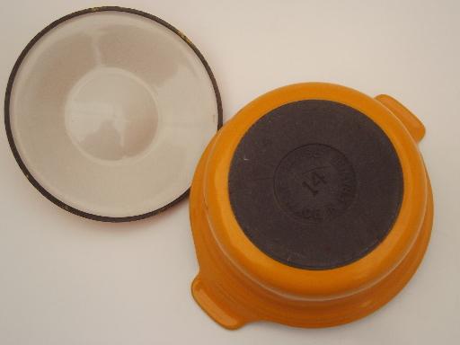 photo of vintage Le Creuset citron  gold casserole w/ lid, 2 cup dutch oven #3