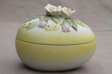 catalog photo of vintage Lefton china Easter egg box, hand-painted bisque porcelain