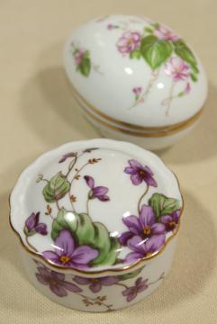 catalog photo of vintage Lefton china trinket boxes, egg shape & round ring box w/ purple violets