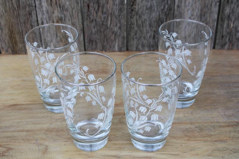 photo of vintage Libbey glass tumblers w/ white lily of the valley flowers, drinking glasses set #6