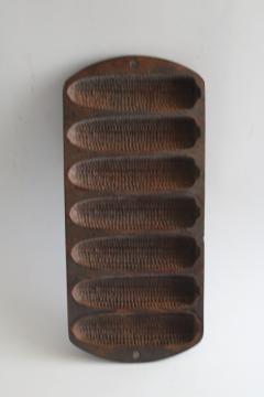catalog photo of vintage Lodge cast iron cornbread pan, 27C2 ear of corn shaped muffins pan 
