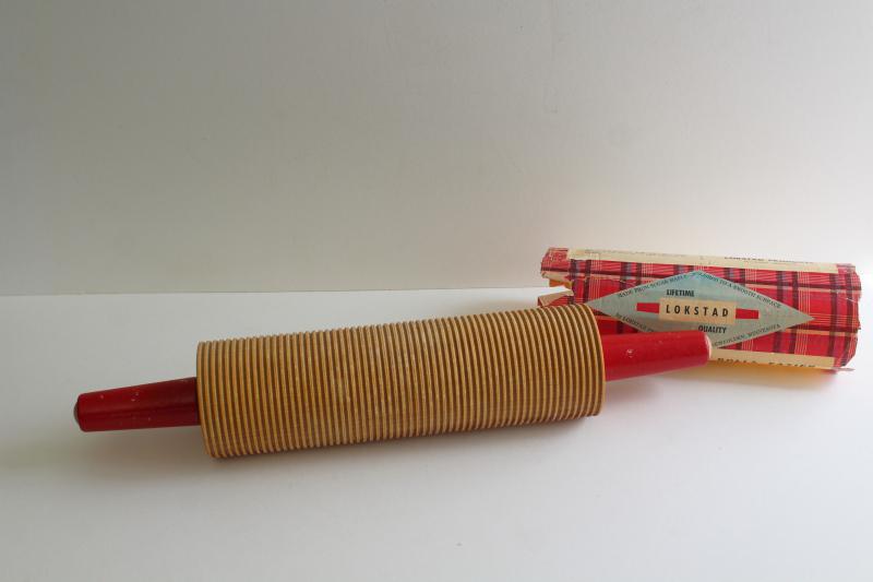 photo of vintage Lokstad label lefse rolling pin, ribbed maple hard wood w/ red handles #4