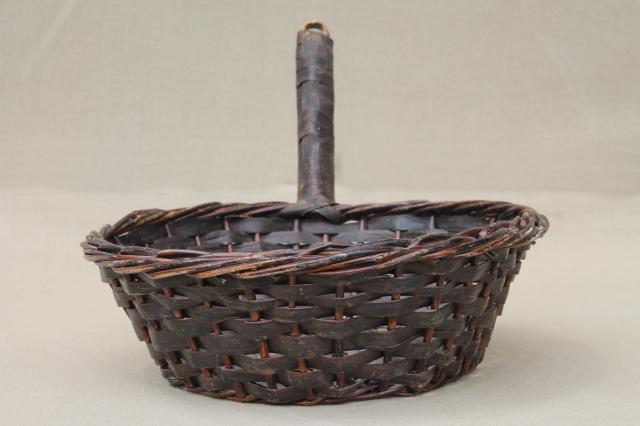 photo of vintage Madeira wicker basket, primitive scoop shape round bowl w/ handle #2