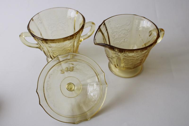 photo of vintage Madrid pattern amber depression glass creamer & sugar bowl w/ lid   #2