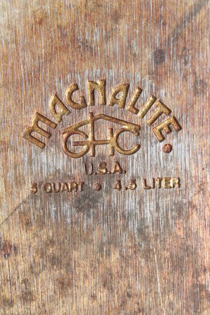 photo of vintage Magnalite GHC cast aluminum dutch oven or stock pot w/ lid #10