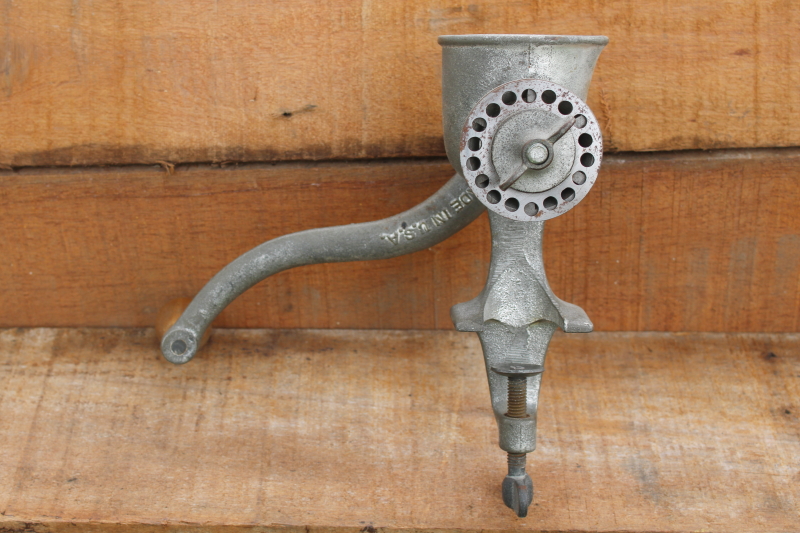 photo of vintage Maid of Honor cast iron meat grinder food chopper, hand crank kitchen tool  #3