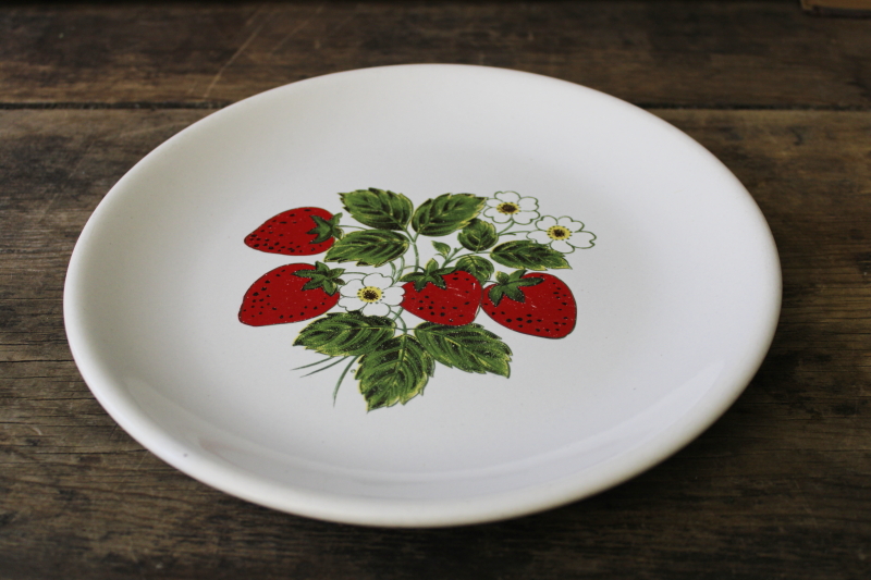 photo of vintage McCoy pottery Strawberry Country red strawberries dinner plate #4