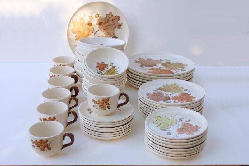 vintage Metlox Poppytrail California pottery dinnerware set Woodland Gold autumn leaves