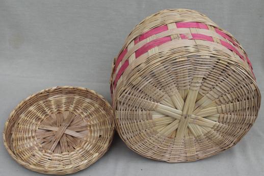 photo of vintage Mexican basket w/ lid - picnic hamper or covered basket for sewing & knitting  #6