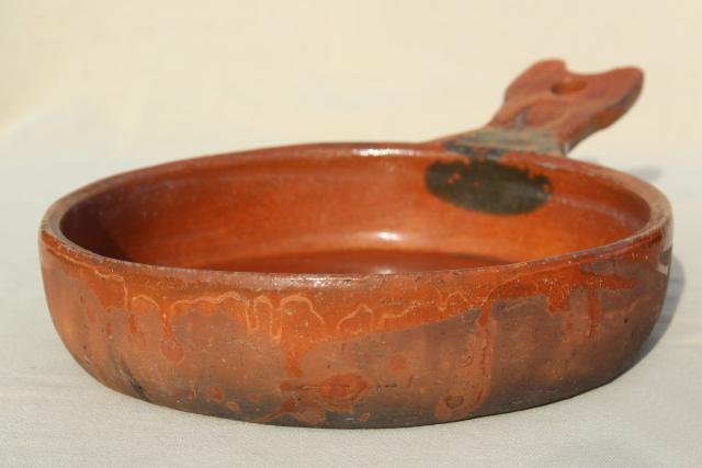 photo of vintage Mexican pottery pots, rustic terracotta clay pans in nesting sizes #11