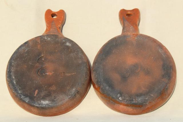 photo of vintage Mexican pottery pots, rustic terracotta clay pans in nesting sizes #13