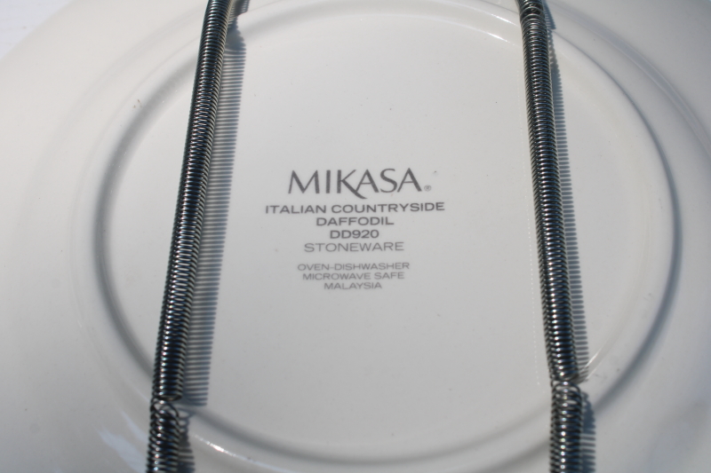 photo of vintage Mikasa Italian Countryside daffodil floral salad plate, spring decor w/ wire plate hanger  #4
