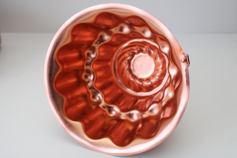 photo of vintage Mirro label copper aluminum jello mold, tall tiered ladyfinger shape dessert mold turks head turban pan #3
