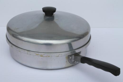 photo of vintage Montgomery Ward Waterless cookware, 2 qt skillet chicken fryer frying pan w/ lid #1