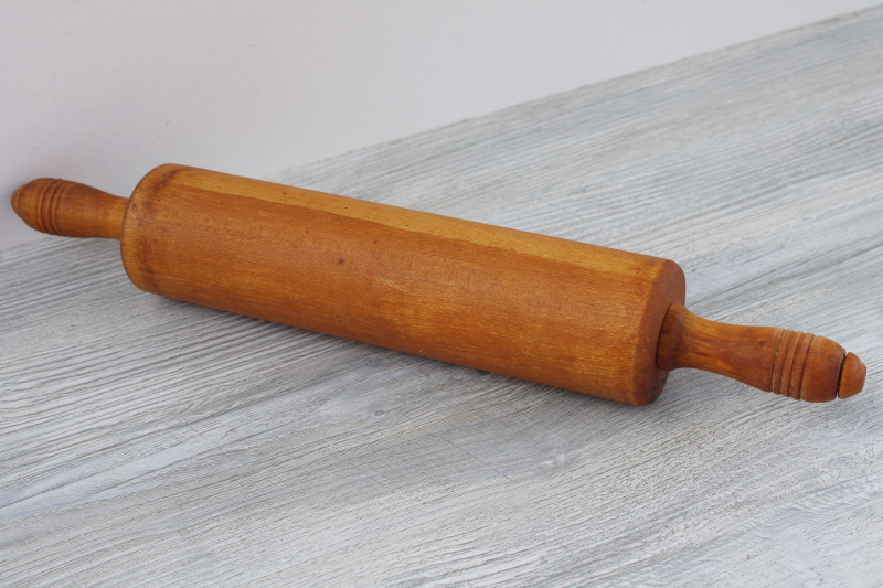 photo of vintage Munising wood rolling pin, rock maple hardwood beeswax finish #5