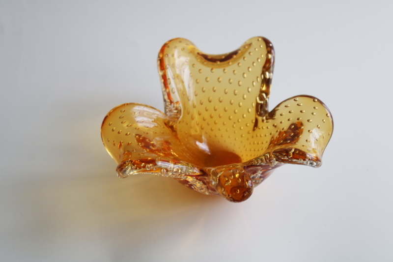 photo of vintage Murano art glass shamrock bowl, controlled bubbles hand blown glass amber gold clover #2