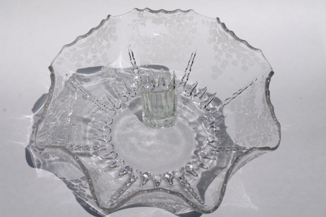 photo of vintage New Martinsville Radiance crystal clear glass bowl w/ flower basket etch #2